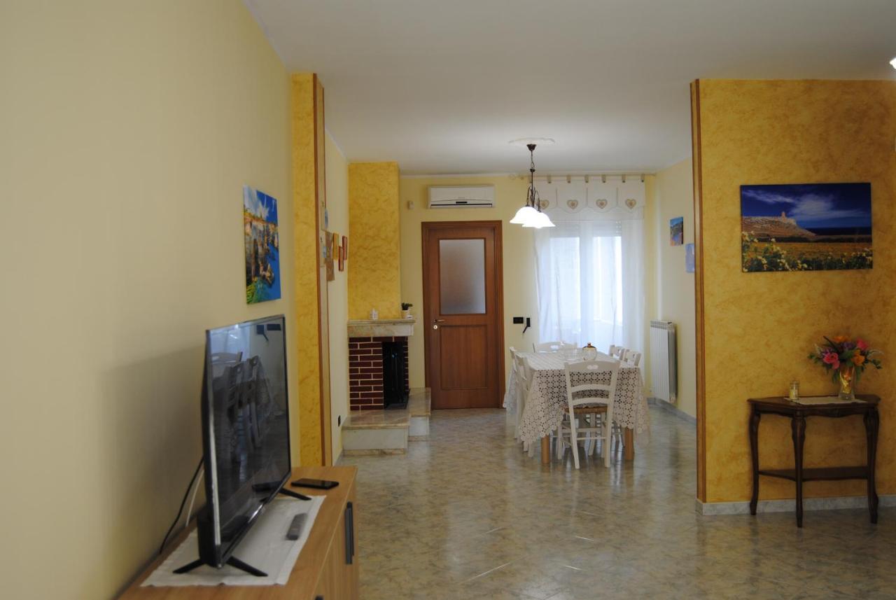 Abitazione Privata Nel Cuore Del Salento Muro Leccese Exterior photo